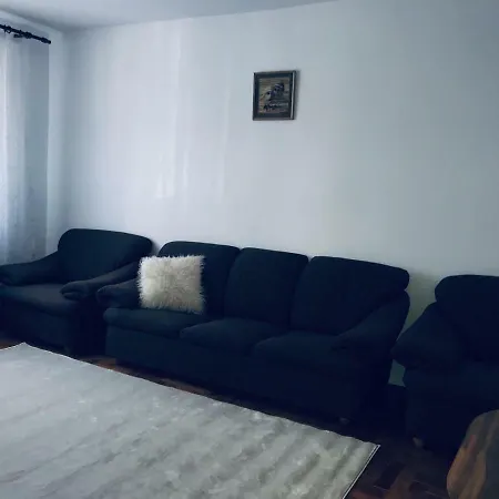 Apartment - Brown - Ultracentral *
